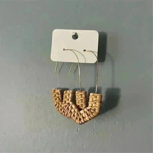 Geometric Beige Rattan Weave Long Hoop Dangle Lightweight Earrings B1G1 - Picture 1 of 2